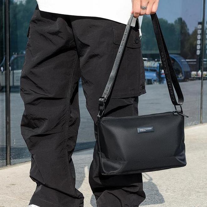 Men's Waterproof Shoulder Bag