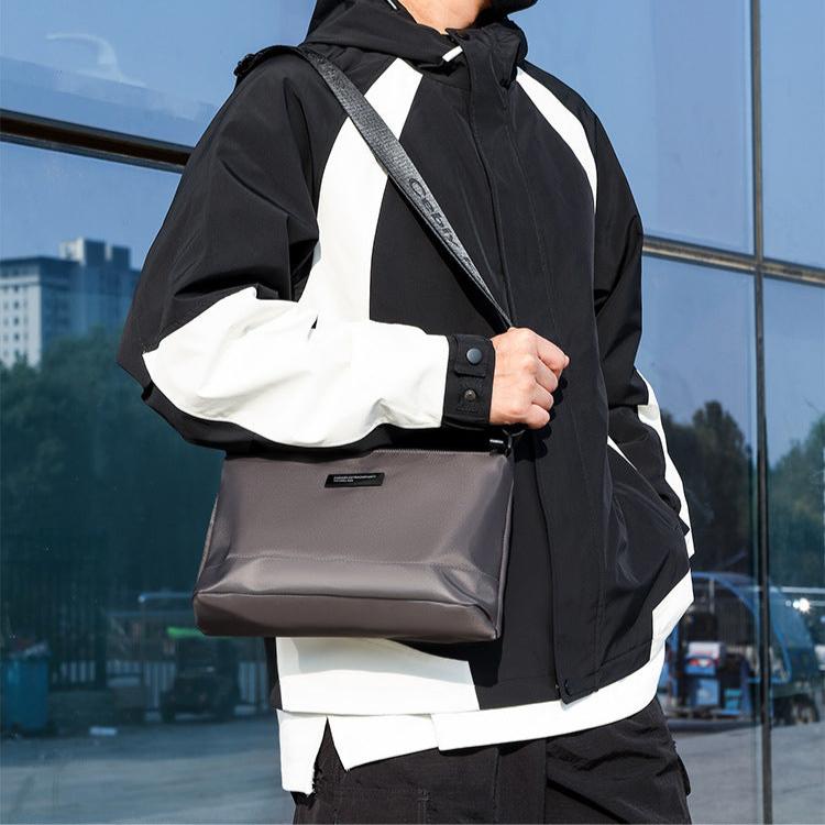 Men's Waterproof Shoulder Bag