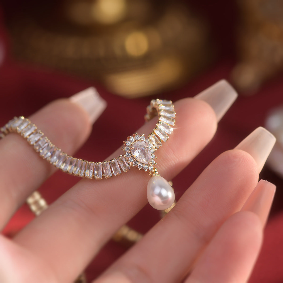 Luxury Zircon Pearl Necklace