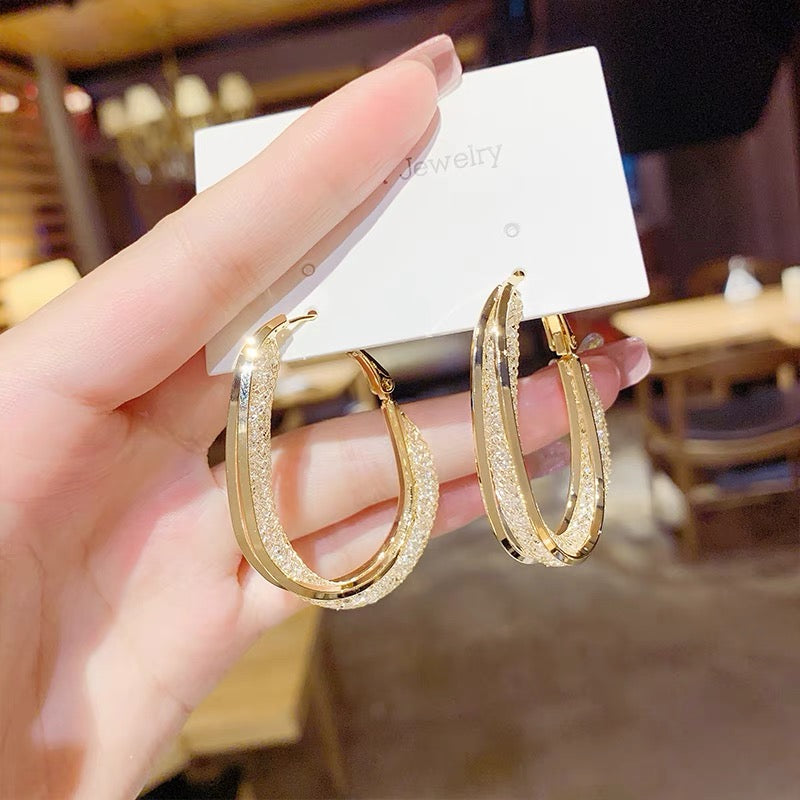 Fashion Golden Oval Earrings